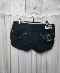 GGPX ブラック デニム スタッズ 装飾 ショートパンツ