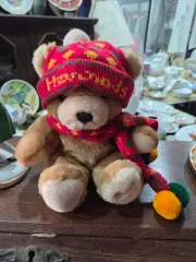 クマのぬいぐるみ 赤 帽子 マフラー ファーぬいぐるみ