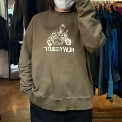 FrizmWORKS（フリズムワークス） プリンティング カーキ スウェット