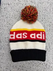 N223 アディダス ボンボンビーニー ポンポンビーニー