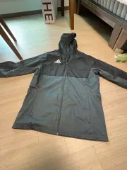 アディダス ウィンドブレーカー