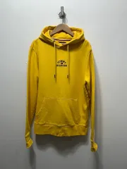 Tommy Hilfiger トミーヒルフィガー イェロー WHO Tシャツ S レディース