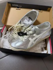 オニツカタイガー メキシコ 66 シルバー オフホワイト 240mm