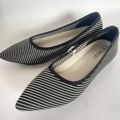 【即購入の場合はお値段交渉OK】新品タグ付 オンワード steppi  ステッピー　ベーシックポインテッドパンプス　メタルパーツ　23cm ストライプ　ブラック　 洗える 撥水のサムネイル
