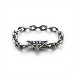 PRADA チェーンブレスレット トライアングルロゴ silver925 M - メルカリ