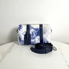 Louis Vuitton ウォーター COLOR シティ キー ポール クロスバック