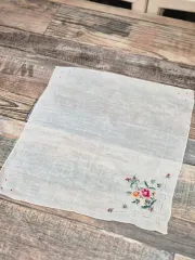 ヴィンテージ花刺繍ハンカチ
