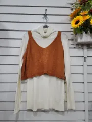 #レディース ファッション メロン ブランドのニット ビスチェとタートルネック セット