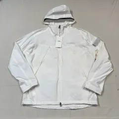 XL) ナショナルジオグラフィック 白 ウィンドブレーカー フード ジャケット 未使用品