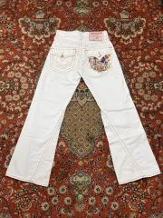 30 トゥルーレリジョン 白 アートワーク ジョイ BIG Tシャツ ブーツカット フレアデニム