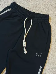 ウィメンズ XS NIKE 新モデル ドライフィット スタンダード ジョガー パンツ