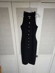 ザラ ボタン ロング丈ワンピース