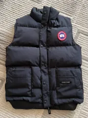 カナディグース フリースタイル ダウンベスト