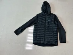 ナイキ テックフリース ハイブリッド ダウン リバーシブル ブラック M