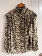 (日本 ヴィンテージ) ZARA ザラ レオパード ブラウス フリル 長袖 S