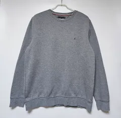 トミーヒルフィガー グレー スウェット