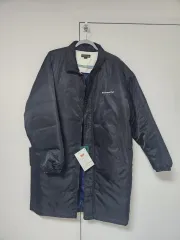 ディスイズネバーザット ベンチ パーカ 未使用