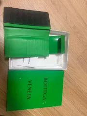 ボッテガ・ヴェネタ 長財布 ブラック/グリーン フルセット