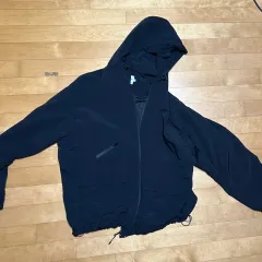 黒色ウィンドブレーカー フードジップアップ