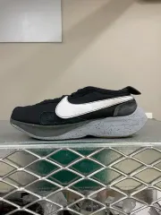 ナイキ ムーンレーサー ブラック ウルフ グレー 275