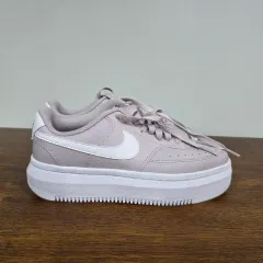 ナイキ コート ビジョン アルタ 24.5 サイズ