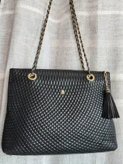 バリー ブラック キルティング チェーン ショルダーバッグ タッセル含む