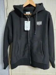 マリテフランソワジルボー ブラック 起毛 ジップアップ (105)