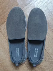 SKECHERS 240 スリッポン