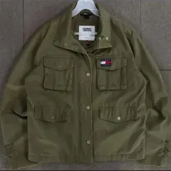 Tommy Hilfiger トミーヒルフィガー カーキ色 マウンテンパーカー アウター