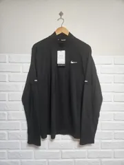 ナイキ ドライフィット エレメント ハーフジップアップ