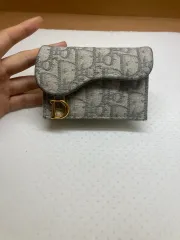ディオール 新 サドル カードウォレット