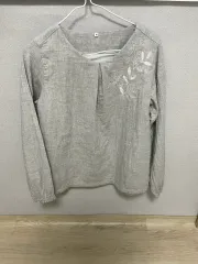 刺繍花ブラウス