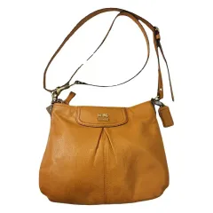 COACH ミニ アシュリー スウィングパック クロスバッグ