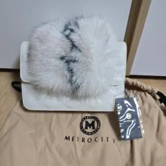 METROCITY 白 キルティング ファー ハンドバッグ