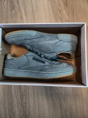 リーボック クラブ C 85 40周年 カーキ カラー