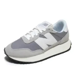 ニューバランス スニーカー