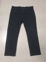 リーバイス ブラック スリムフィット デニム 32