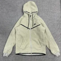 ナイキ テックフリース ボア ジップアップ フーディー アイボリー