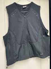 ナイキ advランニング ユーティリティ ベスト