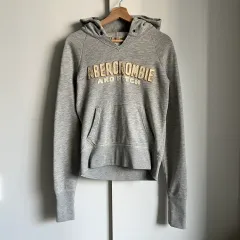 Abercrombie & Fitch フーディスウェットシャツ