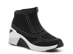 スケッチャーズ レディース シューズ スニーカー ブーツ Skechers Hands Free SlipIns A Wedge Sneaker Bootie Black ブラック