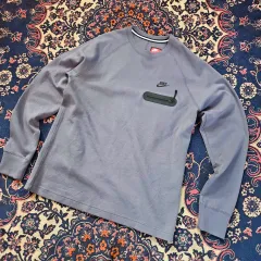 ナイキ(Nike) テックフリース 軽量 トップス Tシャツ