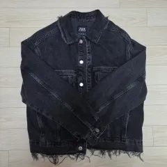 ザラ ブラック デニム ジャケット ダメージ スタイル