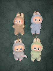 ポップマート ラブブ（Labubu） エキサイティング マカロン 4種セット (正規品)