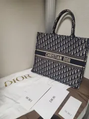 ディオール ブックトゥー ラージ