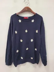 earth music 花刺繍 ネイビー ニット