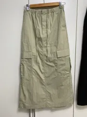 マンゴ スカート