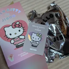 BLACKPINK ジス(JISOO) X ハローキティ アイボリー キーホルダー 未開封 新品