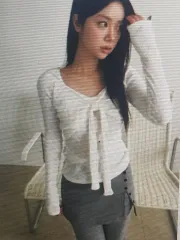 (海外配送)リボン結び 白/ダークグレー 長袖ブラウス Tシャツ