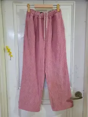 春カラーかわいいコーデュロイ ストレート ワイドパンツ 状態良好 30まで